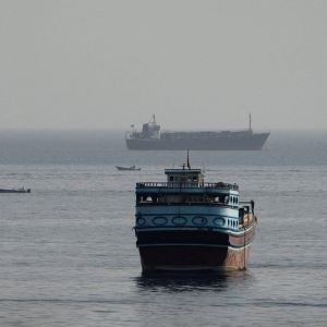 이란 "오만과 호르무즈 항로 좌표 합의"…공동성명 준비