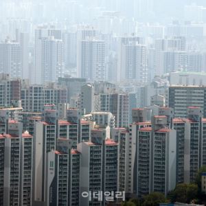 세금으로 기존 집 내놓게 하고…그린벨트로 영끌 공급