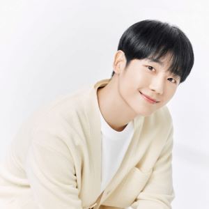 하영 증조부 친일 의혹에…정해인도 인터뷰 취소