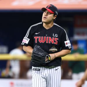 김진성, 세 번 방출 딛고 ‘홀드 제왕' 등극...LG 3연패 탈출