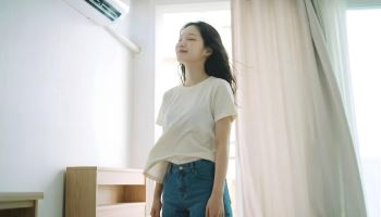 폭염 속 에어컨 바람이 관절 통증 부른다? '관절 냉방병' 주의보