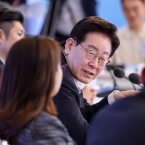 李 “부당감면 축소는 조세정상화”…가업상속공제 반발에 반박