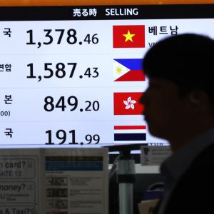 "韓 돈 안 받아" 태국서 원화 환전 거부...어쩌다 이렇게