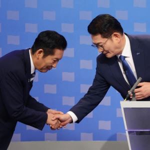 ‘붕어 아이큐’ 비판에 鄭 “김민석이 시켰나?”