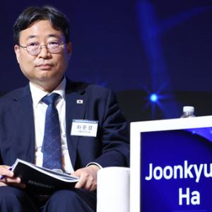 하준경 靑수석 "임기 내 150만호 착공…용산공원 공급 논의해야"