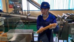 “김밥 잘 만드는 北여성”…40명 한꺼번에 고용하라는 러시아