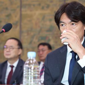 홍명보 "감독 선임 관련 정몽규 회장과 연락한 적 없다"…의혹 부인
