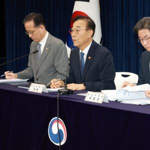 '로또 줍줍' LH가 가져간다…기회 박탈vs과열 해소