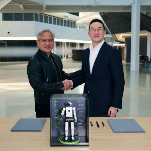 구광모·젠슨황 '삼겹살 회동'이…LG·엔비디아 피지컬AI 동맹으로