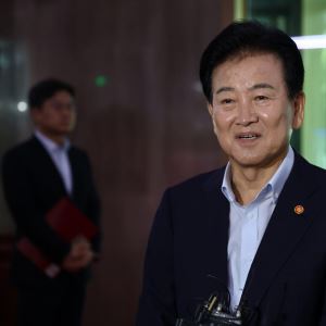 통일부, ‘주적’ 대체 표현 공론화…남북 군사합의 복원 검토