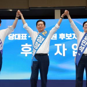 ‘누적 과반 ’ 김민석 굳히기 vs ‘수도권 우세’ 정청래 뒤집기 [오늘의 여의도]