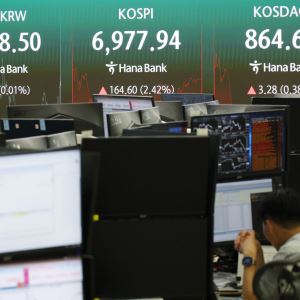 서학개미 ‘팔자’ 전환에도…증권사 해외주식 2분기 수수료 '1조'