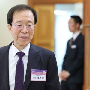 이석연 국민통합위원장 “李, 민주당 탈당해야”…작심 제안 이유는