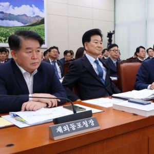 박충권 "북한이 주적 맞나"…정동영 "위협이다"