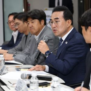 박홍근 “피지컬 AI·휴머노이드 생태계에 6.7조 투입…골든타임 잡겠다”