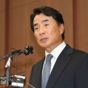 이장한 종근당 회장, 지분 전량 세 자녀 증여…장남 지분 5.32%로