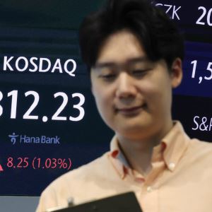 코스피, 6700선 목전…금융·2차전지 '순환매'에 상승폭 확대