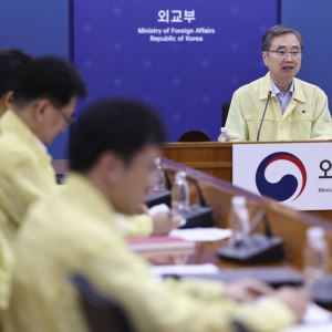네팔 가는 외교장관 "연락두절자 가족 만나 대책 논의"