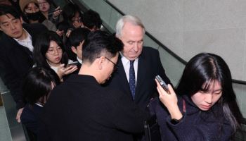 인요한 적십자사 회장 인준 놓고 깊어지는 李 대통령의 고민