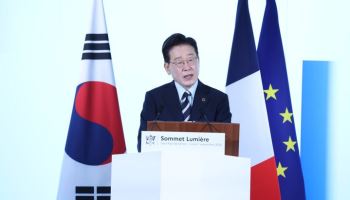 李, 마크롱과 ‘뤼미에르 파트너십’…한불 영화 산업 등에 1.6조 투자(종합)