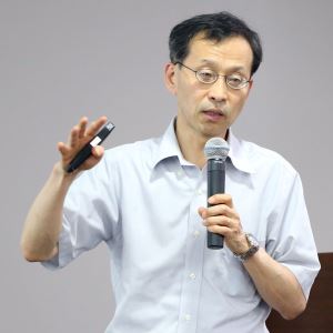 "통제 벗어난 AI, 인간에 반기 들 수도"
