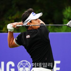 [포토] 박상현, 호쾌한 샷으로 우승에 도전한다