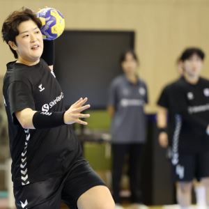 女 핸드볼 에이스 류은희 "우생순 넘는 이야기 쓴다"