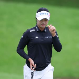 다승 1위 서교림, 시즌 5승·메이저 2연승 순항…2타 차 공동 2위 출발(종합)