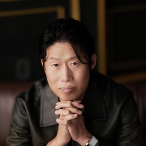 '암살자(들)' 유해진 "박해일 씨는요, 꼿꼿해요…이민호 스타인 줄"