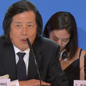 이창동 "수상 전 조여정 꿈 샀다…영화에 담은 질문, 관객과 나누고파"