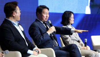 최태원 SK회장 "韓日, 경제 협의체로 에너지 안보 지켜야"