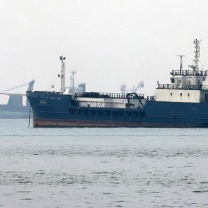 호르무즈 선박 피격 신고…사우디 핵심 송유관도 가동 중단