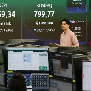 [속보] 'AI 속도조절론', 코스피 3% 하락 출발…삼전·닉스 동반↓