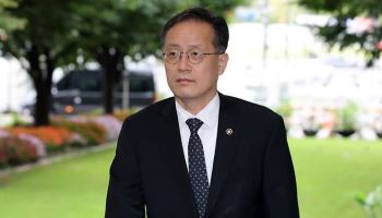 “1300만명 코인 과세 유예” 5만명 돌파에도…이형일 “내년 과세”