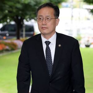 “1300만명 코인 과세 유예” 5만명 돌파에도…이형일 “내년 과세”