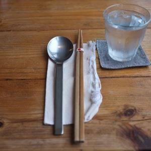 "식당 테이블 찝찝해 깔았는데"…'이것' 인쇄된 냅킨, 오히려 독?