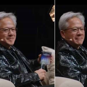 트럼프, 젠슨 황에 전화 "AI 위험론은 사기"…스피커폰 생중계