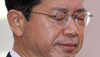 김승원, ‘가족기업’ 지적에 눈물…“돈벌이로 한 것 아니다”