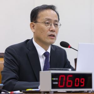 이형일 "과천 비거주 송구…대미투자 2000억달러 한도 지킨다"