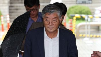 ''프로축구 입단 비리'' 안산 FC 전 대표·감독 2심도 징역형