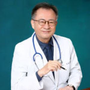 [건강 칼럼] 완치 어려운 폐섬유화증, 증상 완화와 폐활량 늘리기 중요