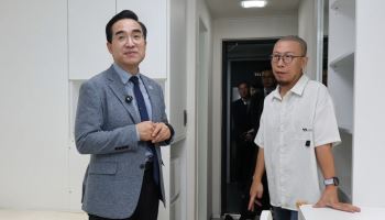 박홍근, 전통시장 방문…"내년 소상공인 빚·배달료 부담 던다"