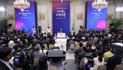 “연임 안한다·재판 받겠다” 李대통령 둘 다 말할까 [오늘의 여의도]
