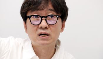 "한 치 앞도 모르는 직업이 영화감독…자기 장단에 춤을 춰라"[W페스타 2026]