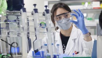 SK바사, 첫 mRNA 백신 1상 종료…2상 진입에 신중한 이유