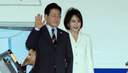 李대통령 절제 없이 급히 가면 반동 맞는다…유시민 겨냥한듯(종합)