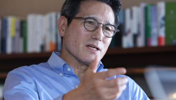 정병국 “보수, 공천에 영혼팔지 말고 ‘왜 정치했나’ 자문해야”[특별 인터뷰]