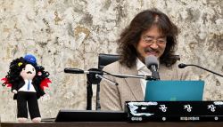 “너무 흔드나, 하하” 김어준, 청와대 ‘김지용 논란' 해명에도 또