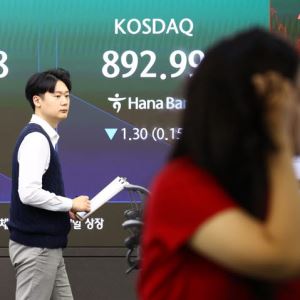 개인·외인·기관 팔자 vs 삼전닉스 자사주 실탄…7000피 공방전
