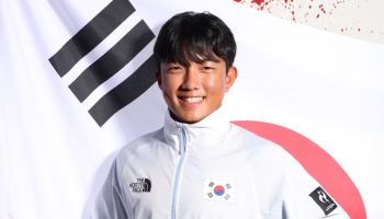 4위에서 금메달로…15살 최지운, 마지막 날 뒤집은 ‘금빛 항해’